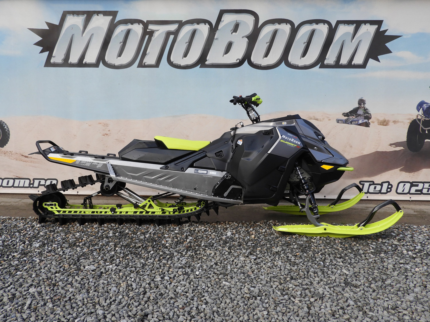 Ski-Doo Summit X Expert 850 E-TEC Turbo R Shot 154 Touchscreen Second 2023